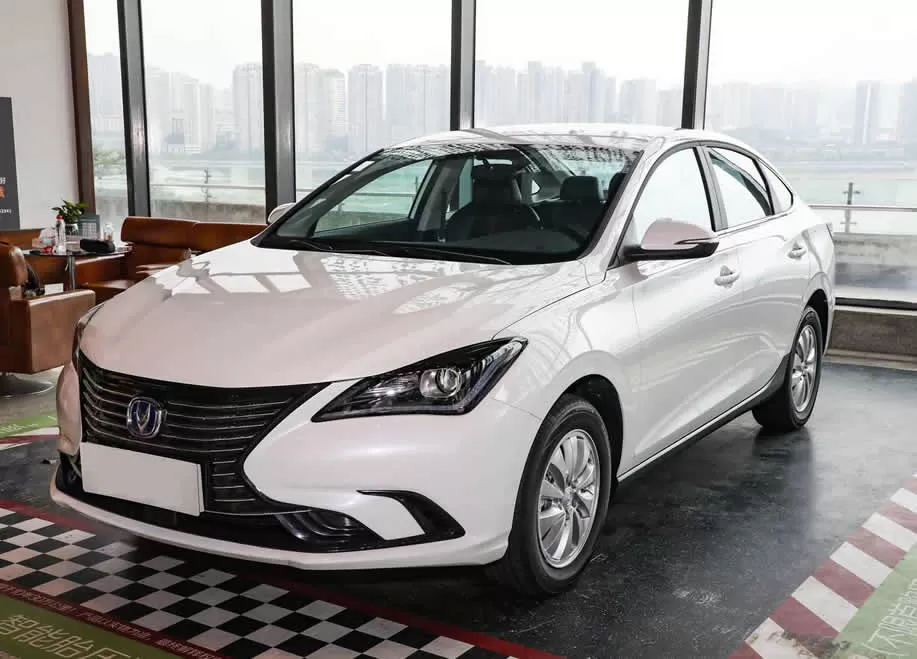 Changan EADO EV460 2024