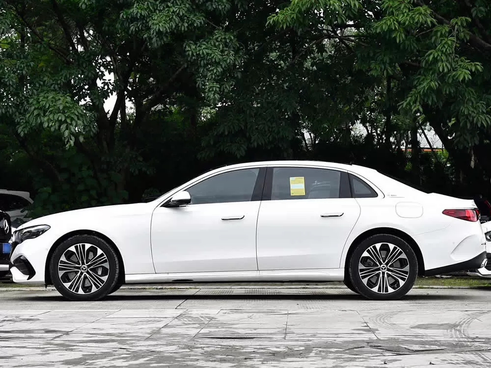 BENZ E350 eL REEV 2024