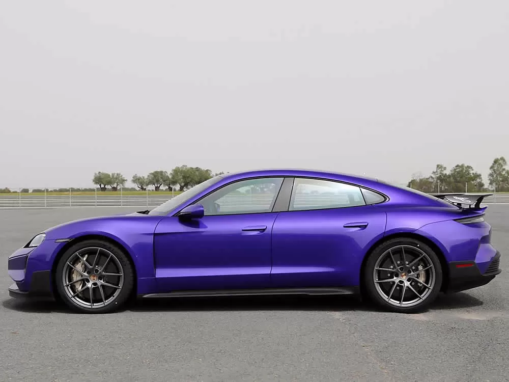 Porsche Taycan EV 2024