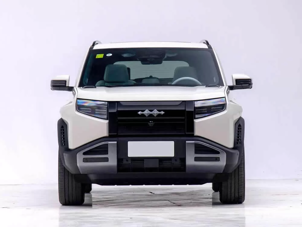 Formula Leopard Titan 3 EV 2025