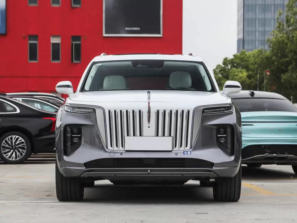 Hongqi HS9 EV 2025
