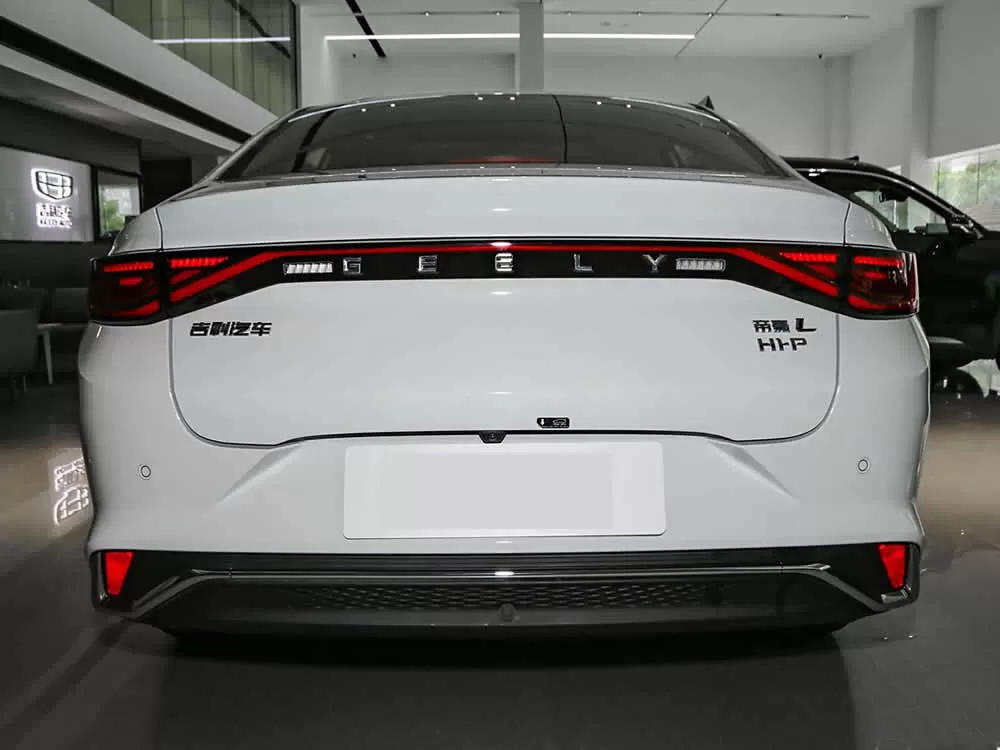Geely Dihao L HiP 1.5TD-DHT Pro 2024
