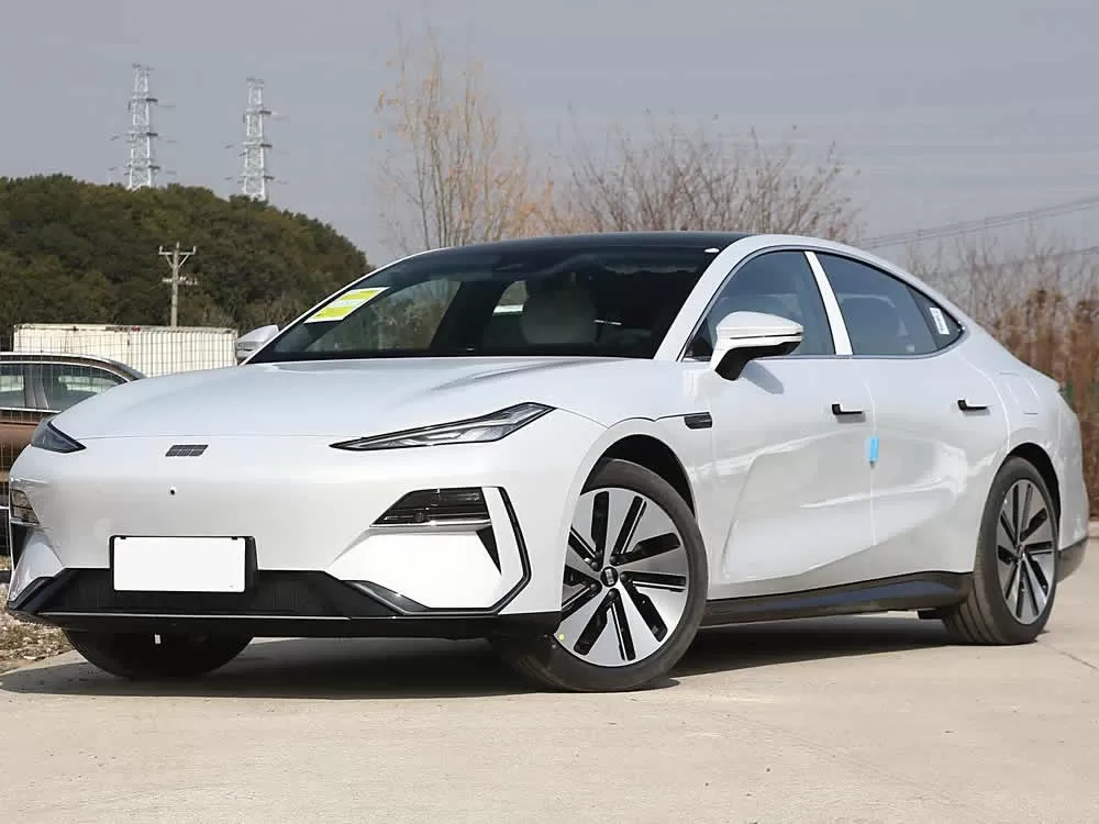 Geely Galaxy E8 EV 2025