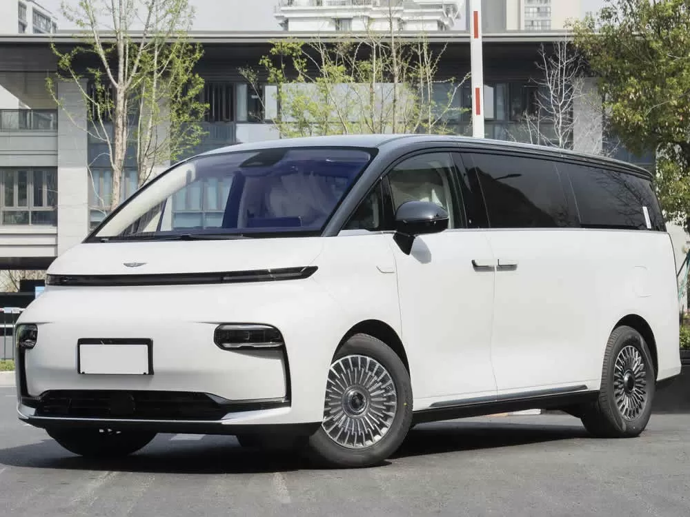 Geely LEVC Yizhen L380 2025