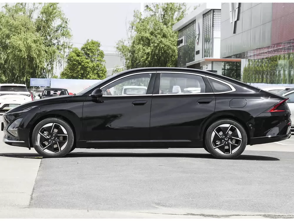 Wuling Starlight PHEV&EV 2025