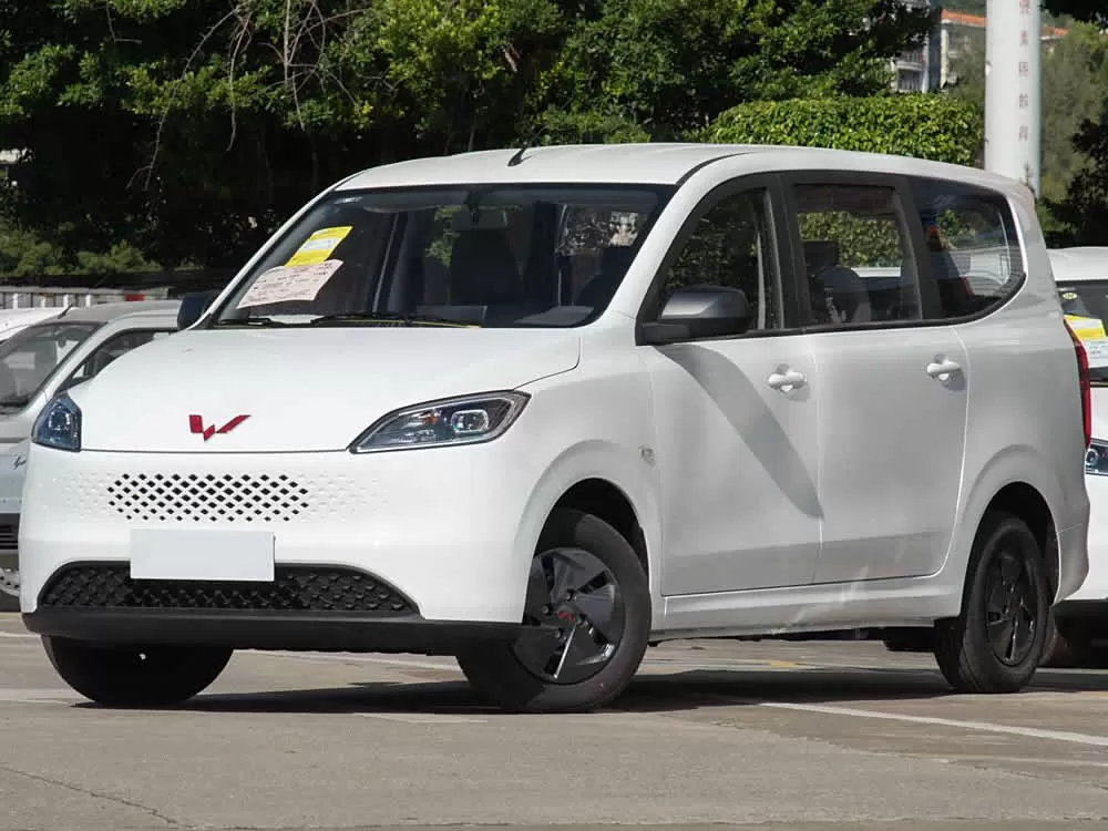 Wuling Hongguang REEV EV 2025