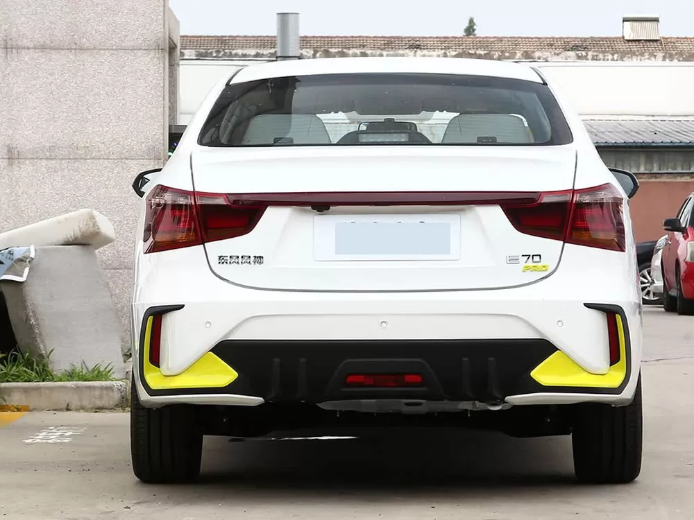 DongFeng Aeolus E70 EV 2023