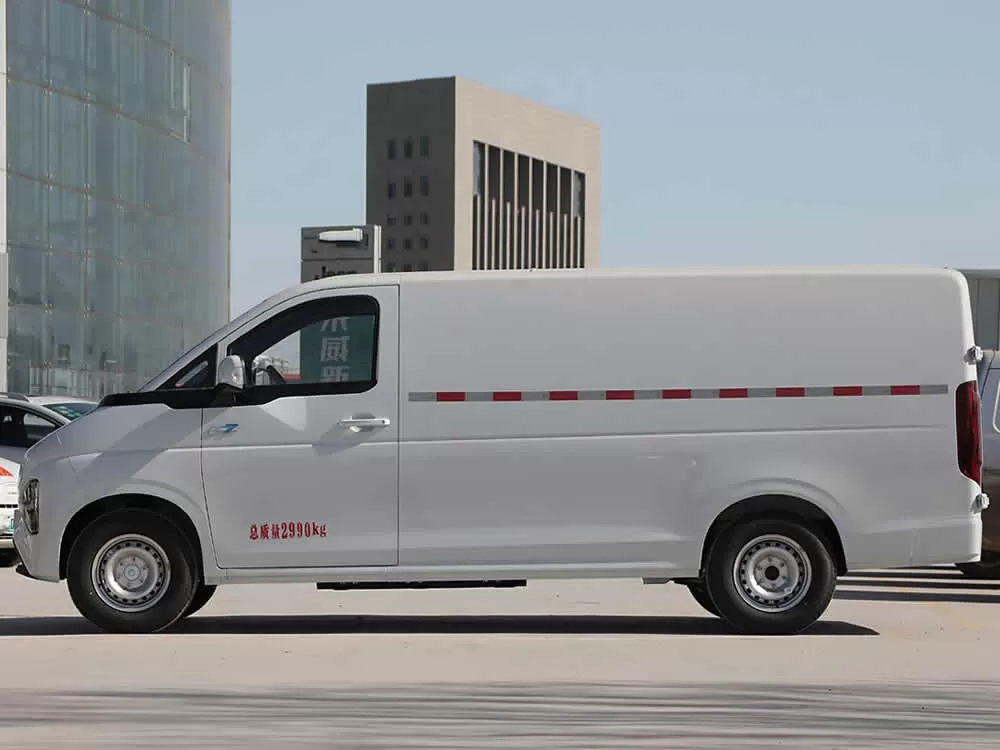 DongFeng ROVEDA V7 EV 2025