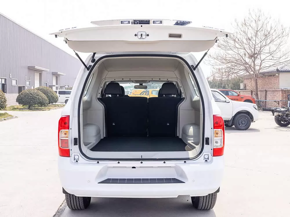 DongFeng Ruiqi 7 EV 2025