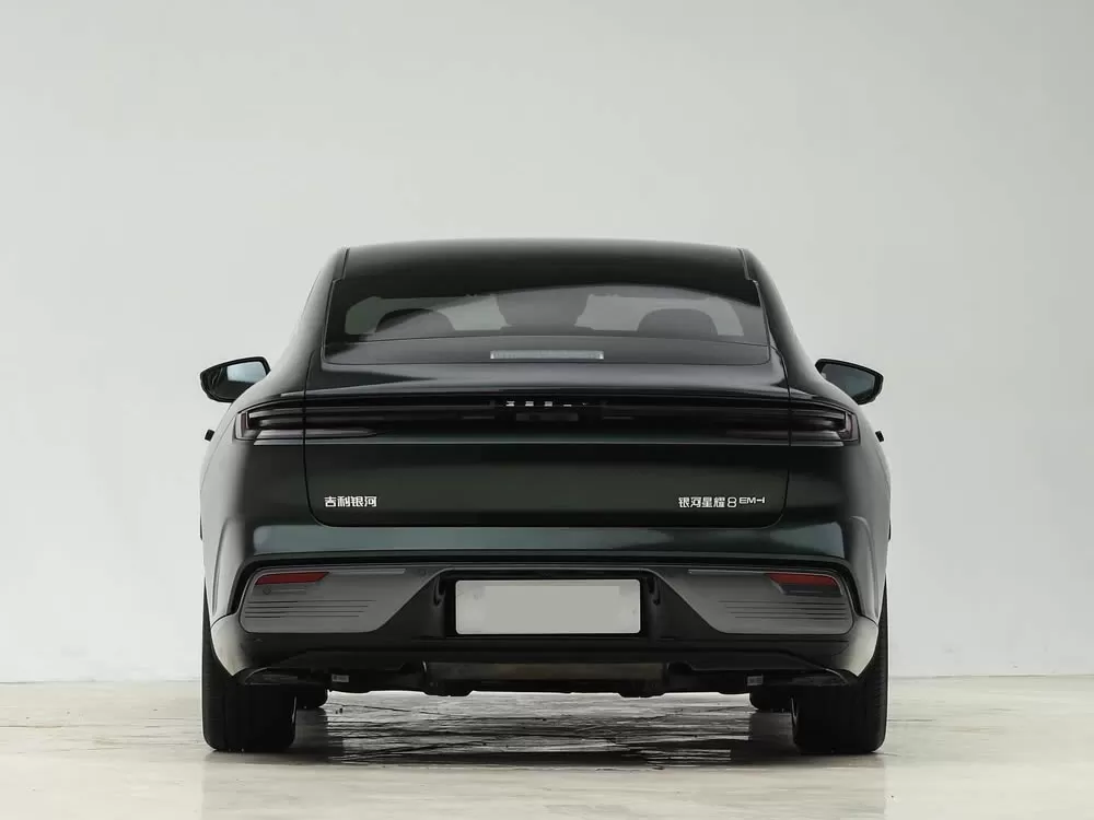 Geely GALAXY XingYao 8 PHEV 2025