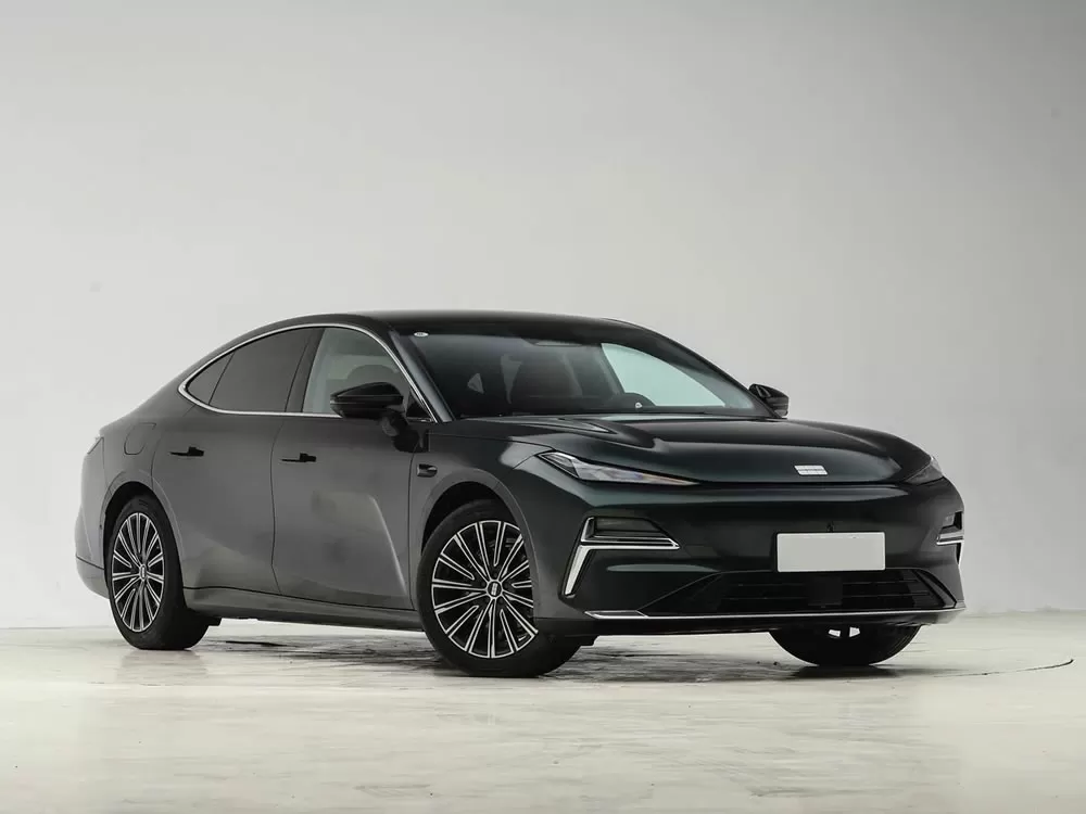 Geely GALAXY XingYao 8 PHEV 2025