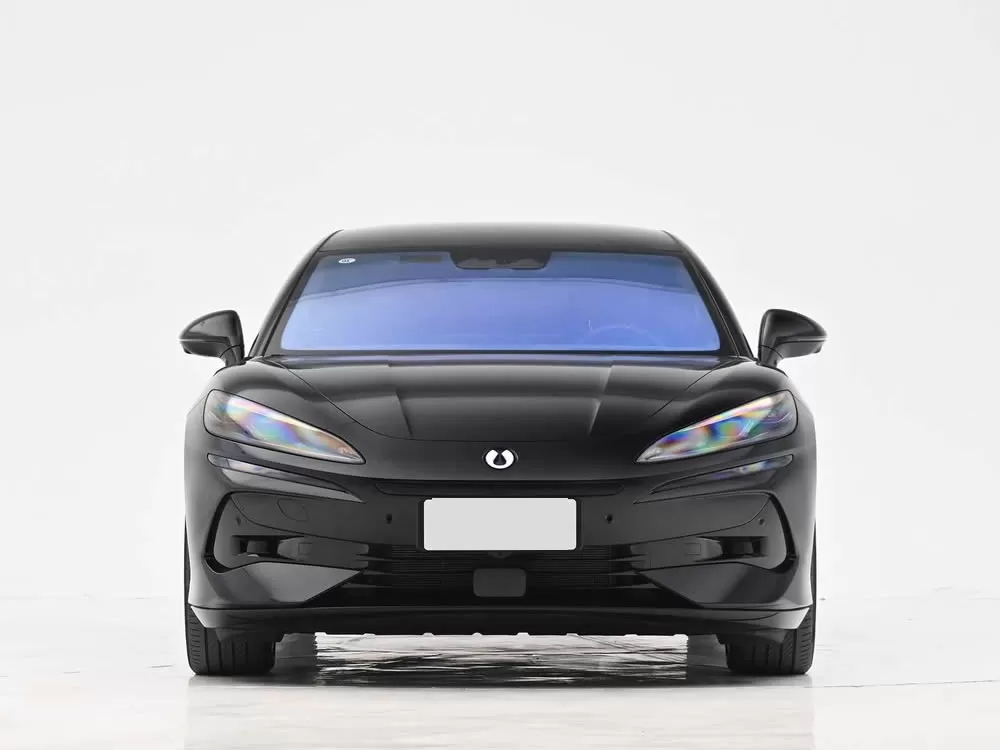 Denza Z9 EV 2024