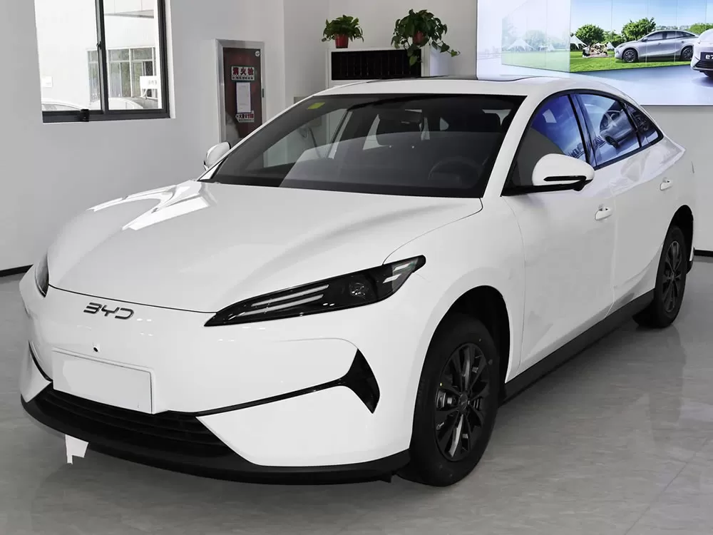 BYD E7 EV 2025