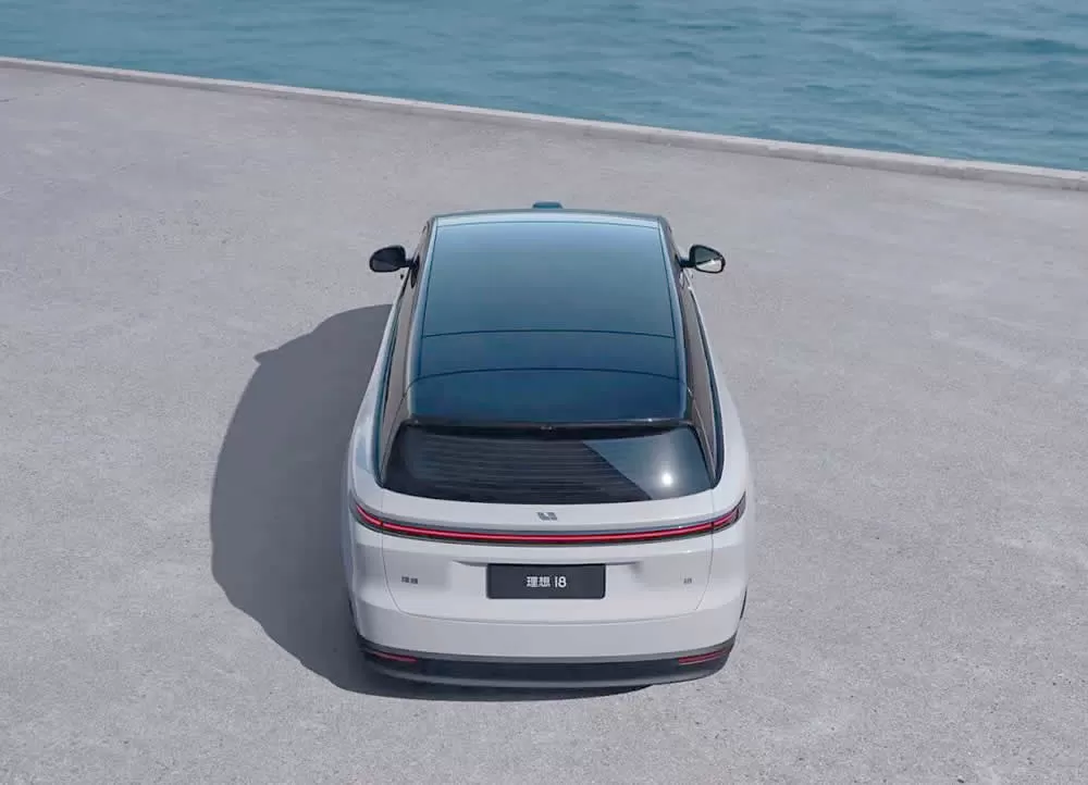 Lixiang i8