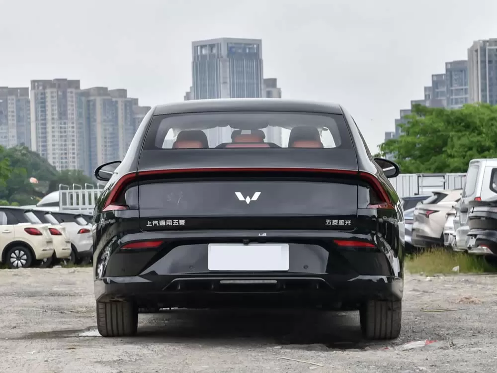 Wuling Starlight 2025