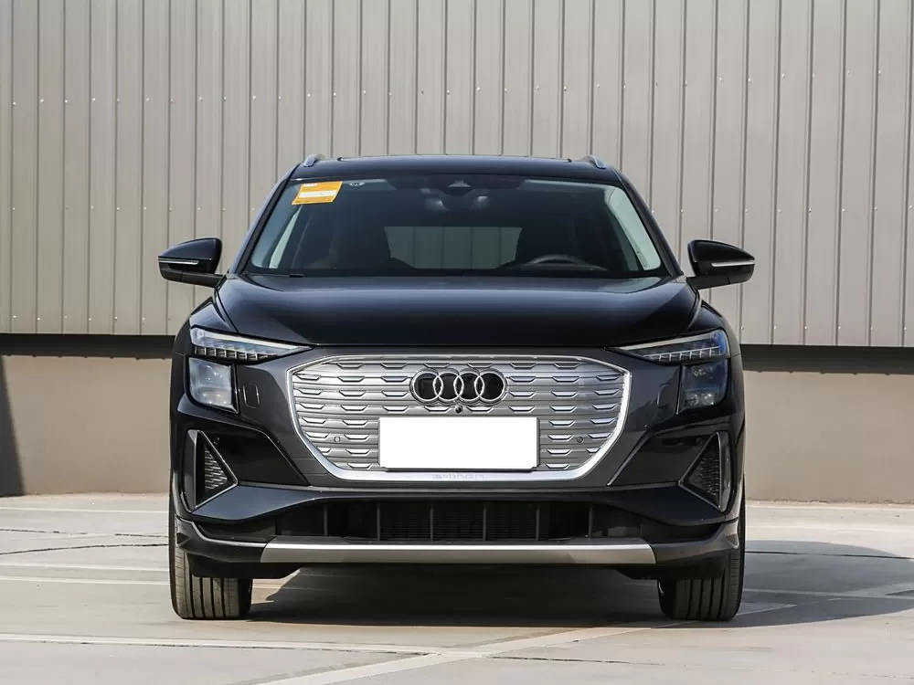 Audi Q5 e-tron EV 2024