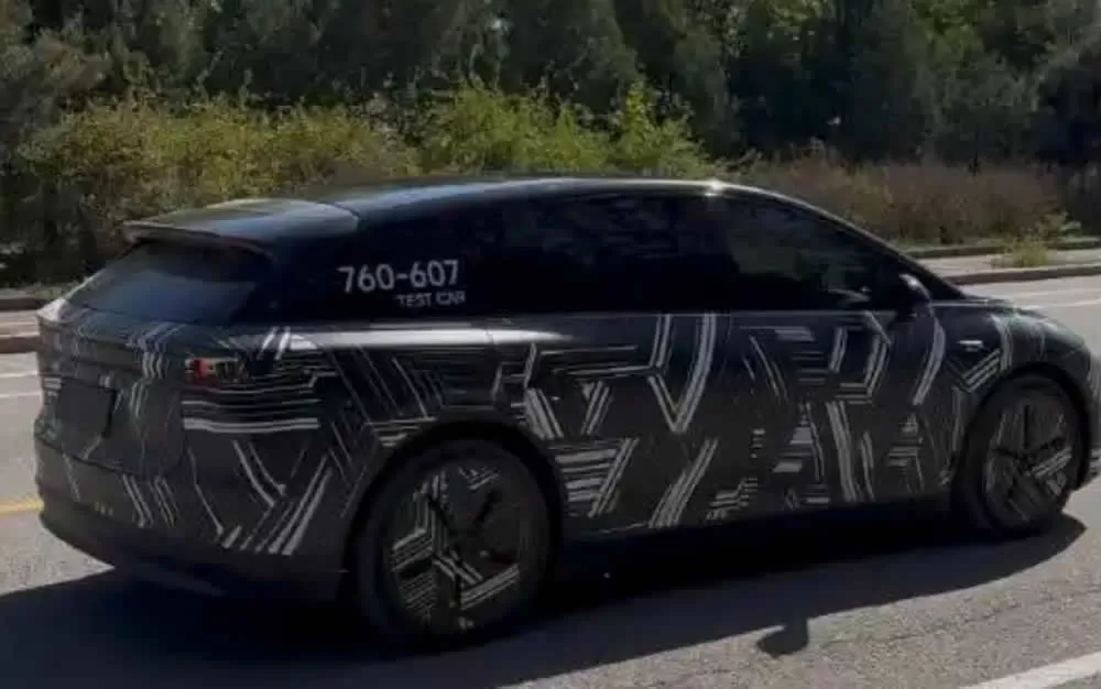 Lixiang i6 pure electric SUV road test photos