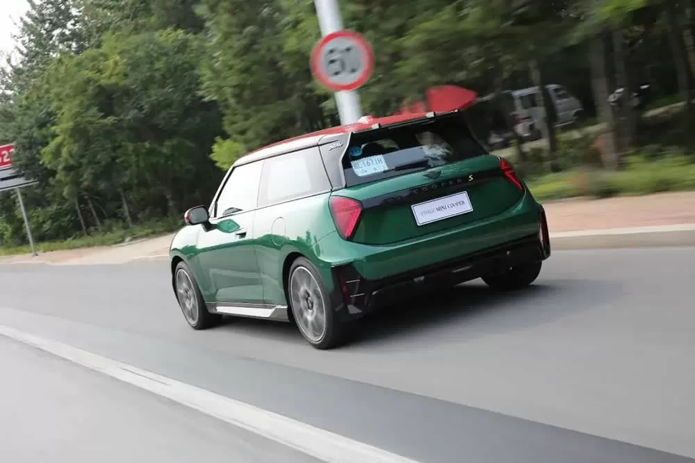 MINI EV