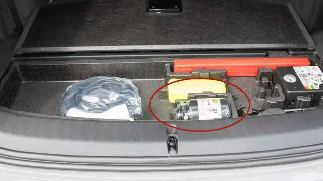 BYD trunk tire sealant
