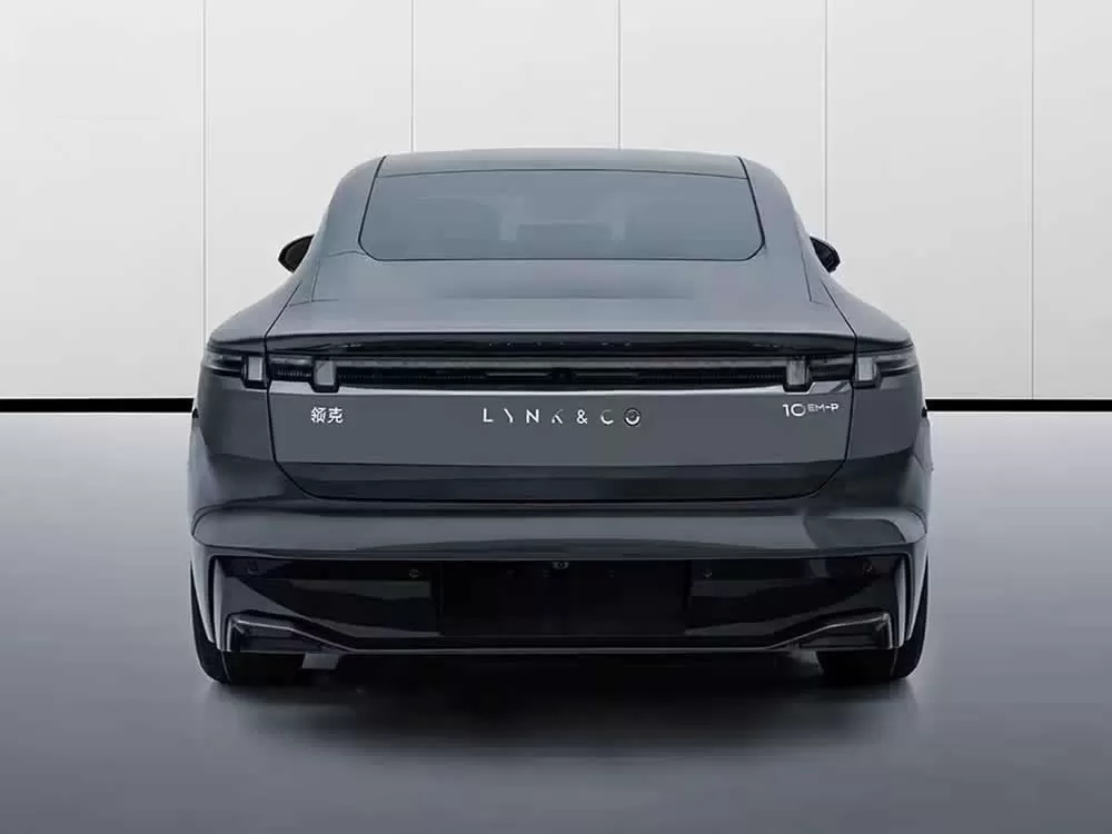 LYNK&CO 10 EM-P