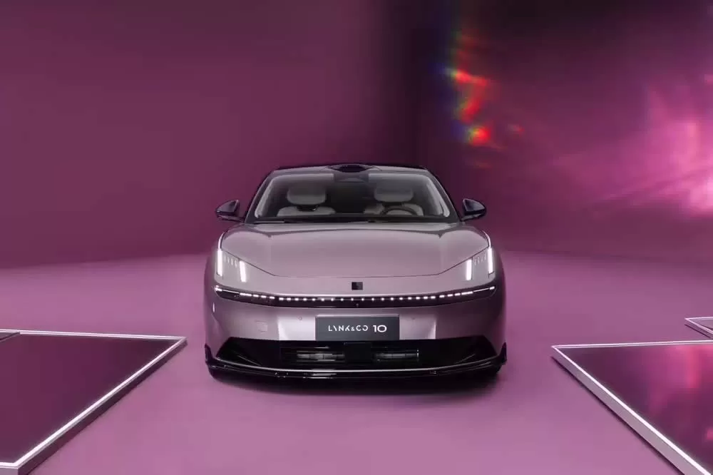 LYNK&CO 10 EM-P