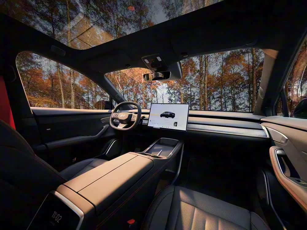 The 2025 ONVO L60 Black Knight Special Edition will be available in limited quantities on December 5th