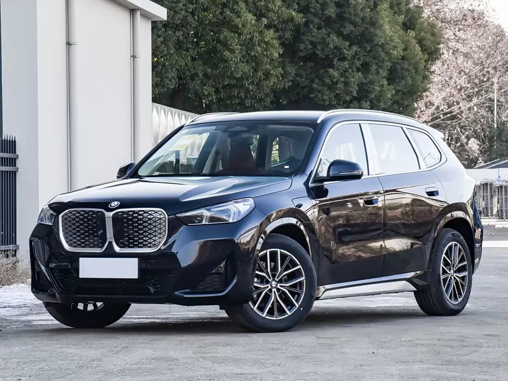 بي ام دبليو آي إكس 1 2026