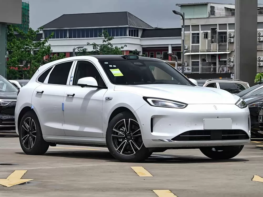 AITO M5 REEV/EV 2025