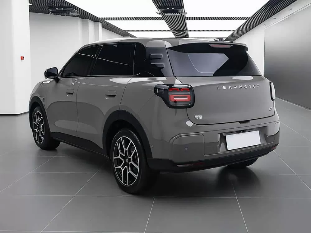 سيارة ليبموتور A10 الرياضية متعددة الاستخدامات الصغيرة 2026