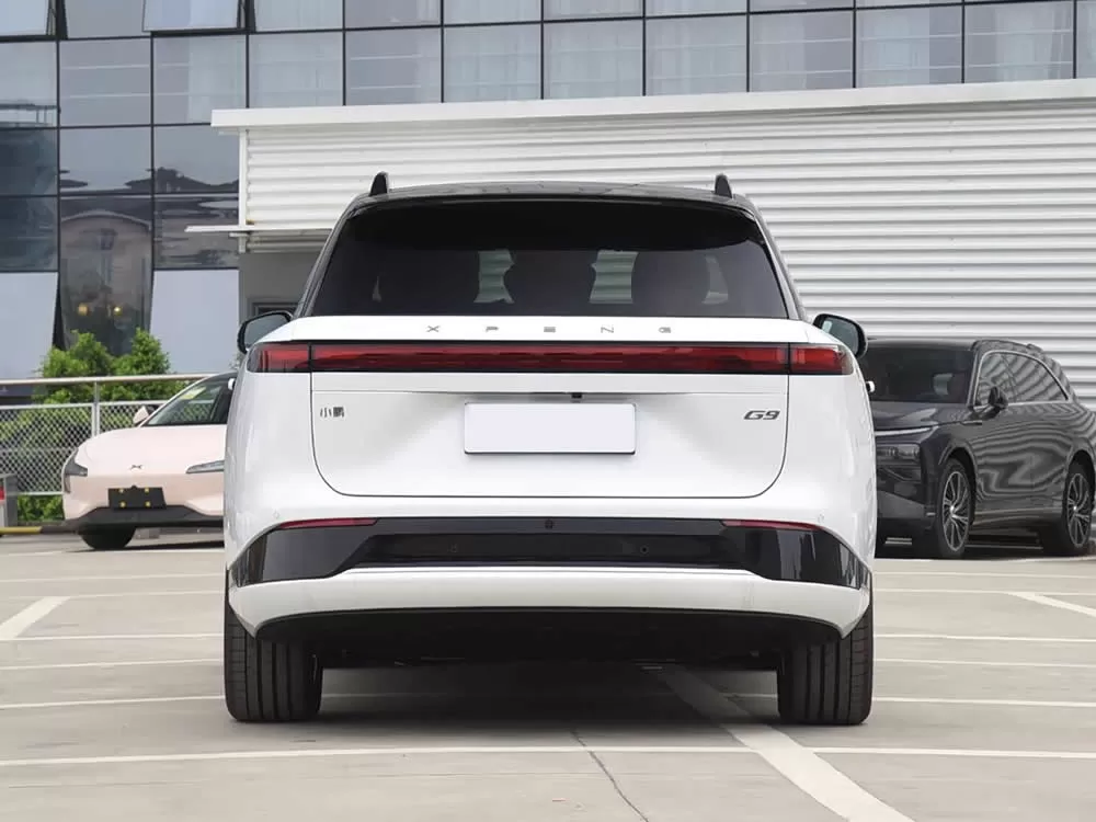 Xpeng G9 EV Max 2025