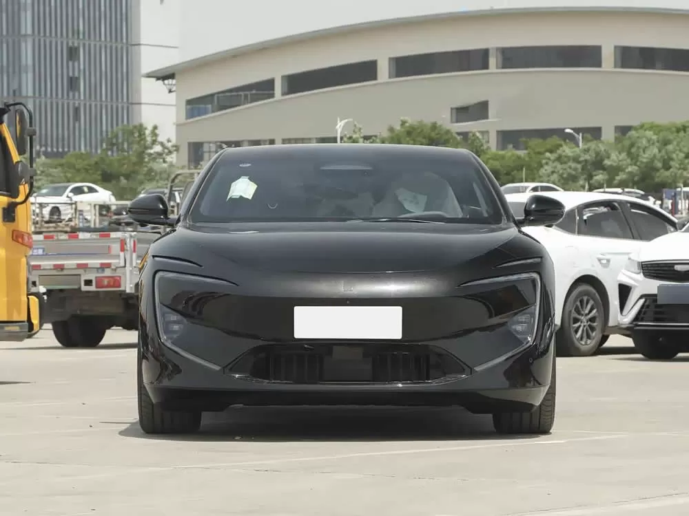 أفاتر 12 ريف/إيف 2025