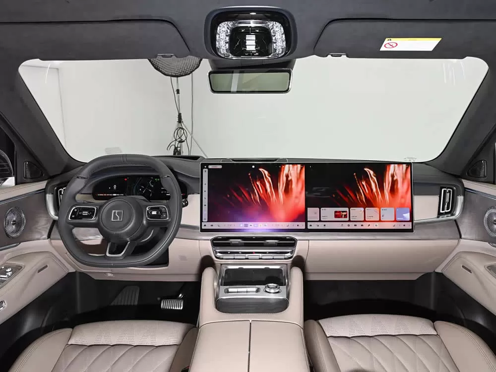 SUV híbrido insignia ZEEKR 8X 2026