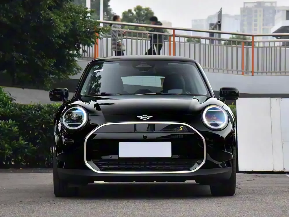 BMW MINI COOPER NEW 2026