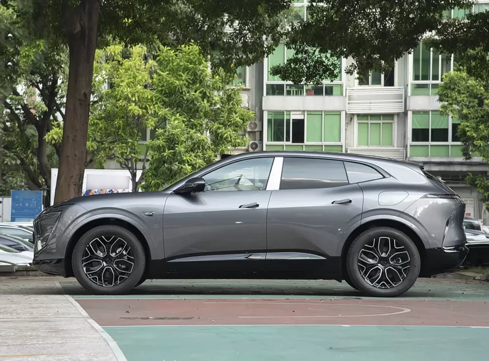 AVATR 07 REEV/EV 2026