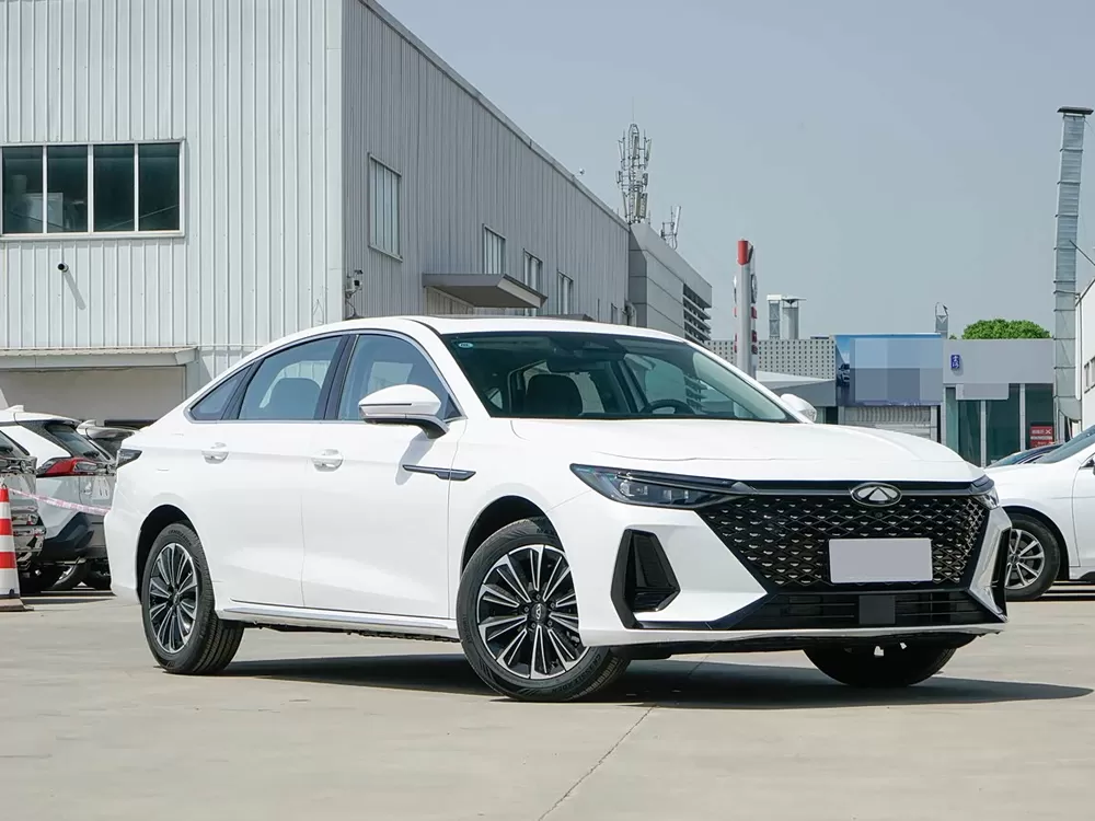 Chery FULWIN A8 DHT 2025