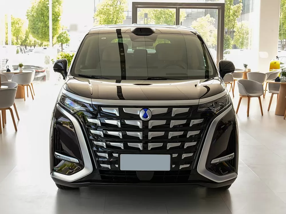 Denza D9 DM-i/EV 2026