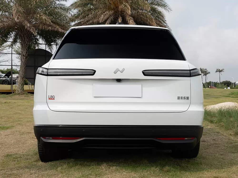 SUV grande de 5 plazas NIO ONVO L80 2026