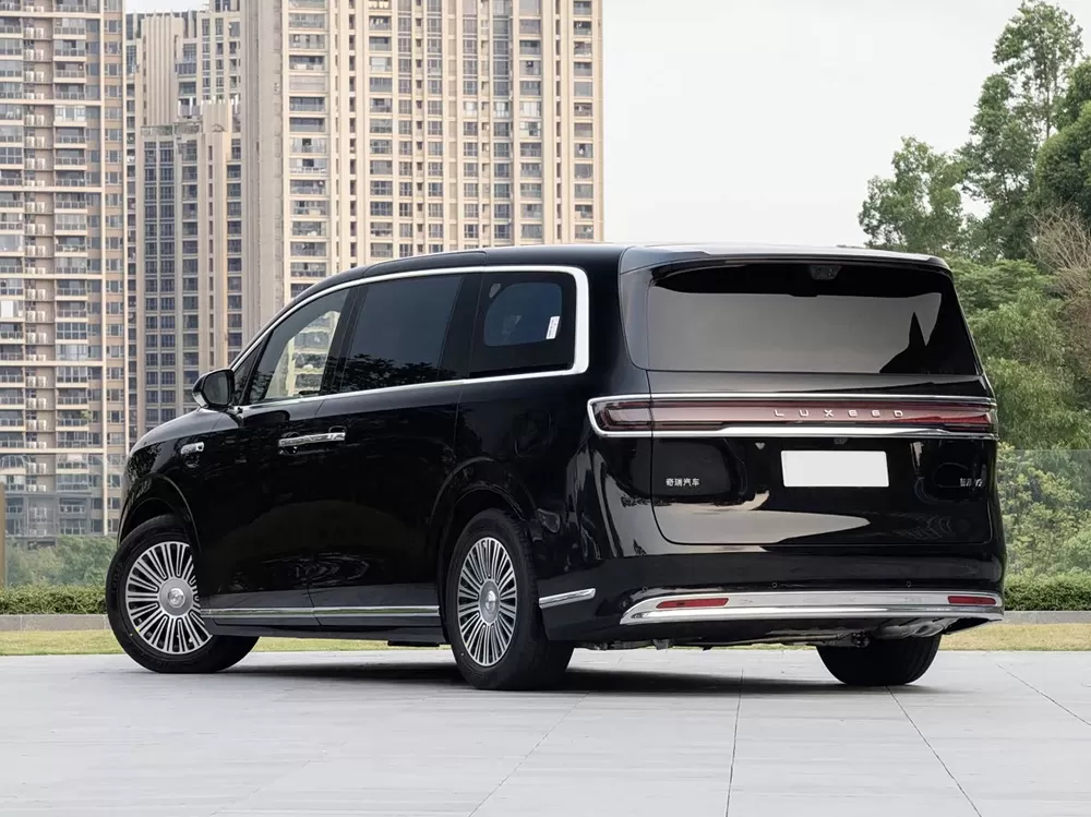 HIMA 2026 LUXEED V9