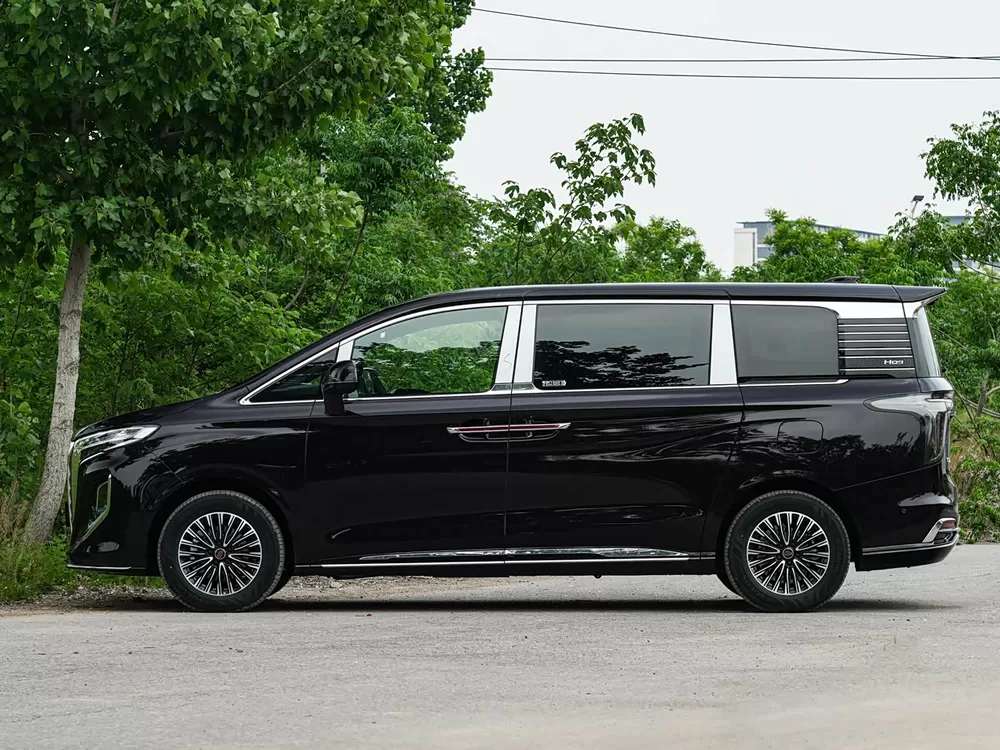 هونغكي HQ9 PHEV 2026