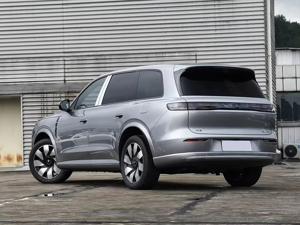 2026 VOYAH Taishan X8 — Large 5-Seater SUV