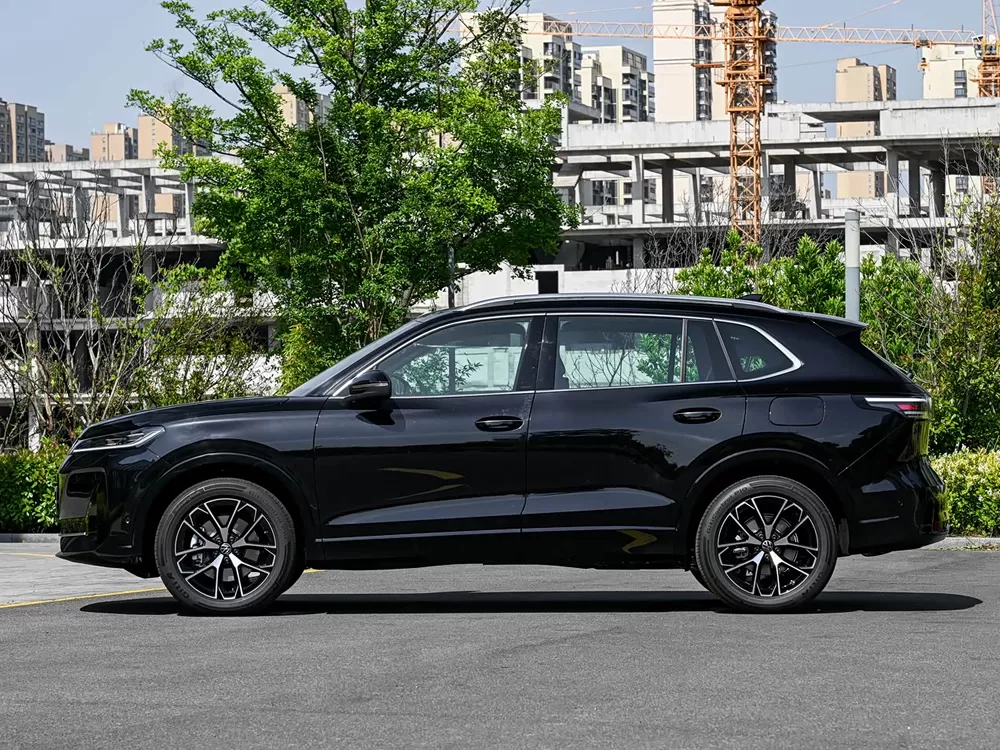 Volkswagen Tiguan L PHEV 2026