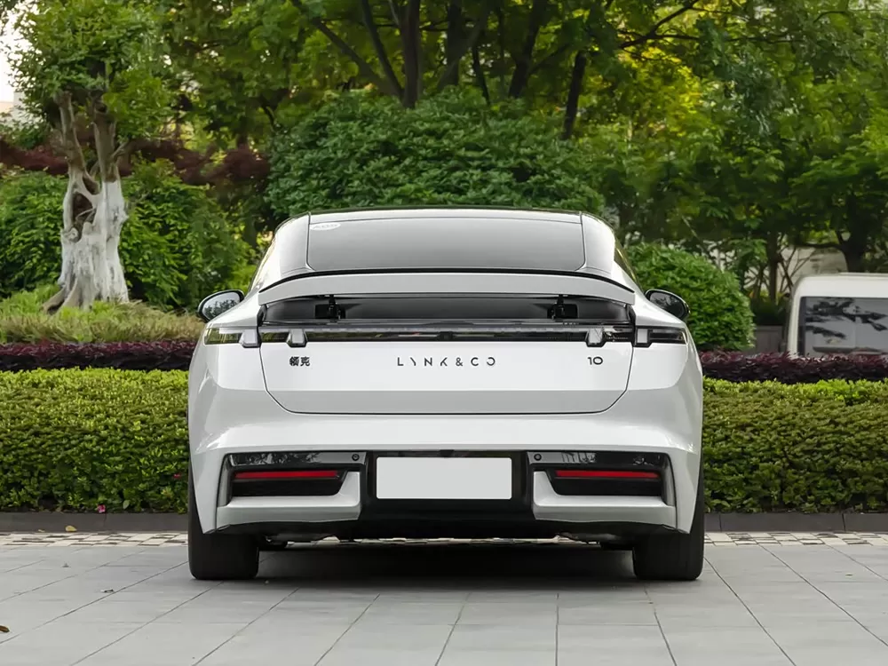 LYNK&CO 10/10+ 2026 EV