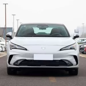 The 2026 ARCFOX &alpha;S S5 officially opens for pre-sales, starting at RMB 117,800